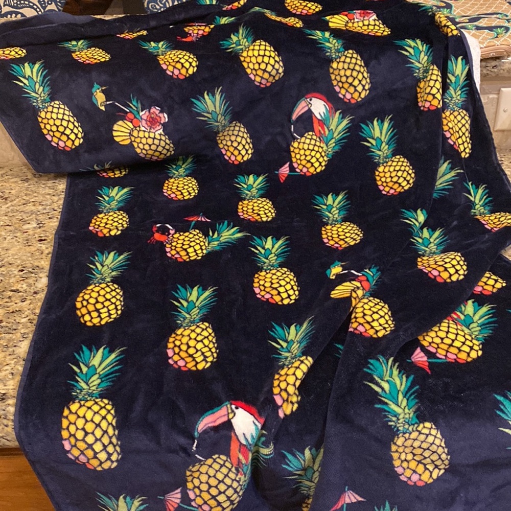 Vera Bradley 3pc Beach Tote Set - Picture 9 of 15